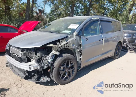 2019 Chrysler Pacifica Touring L z USA, uszkodzony, nr VIN 2C4RC1BG2KR710539